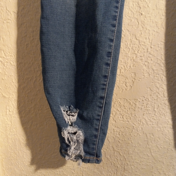 High Rise Distressed Jeans - Picture 3 of 8